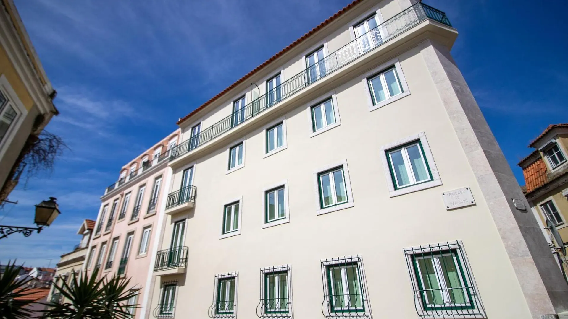 Reference Apartment T0 Lisbon Portugal